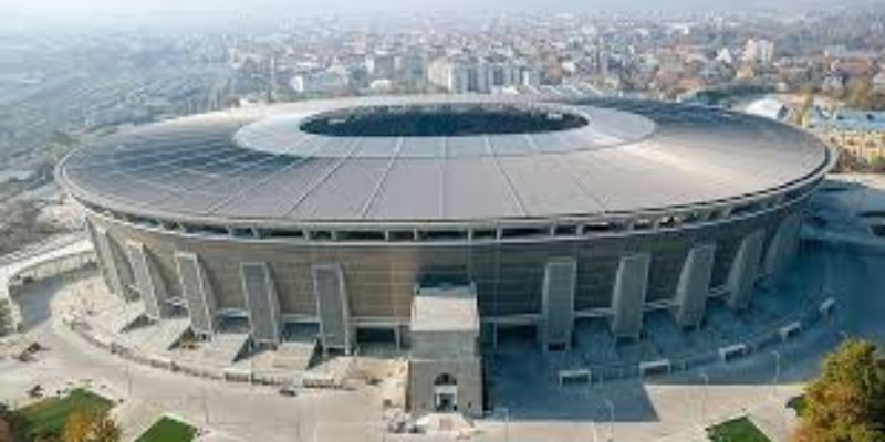 Puskás Aréna là sân thường xuyên của những màn đối đầu siêu kinh điển